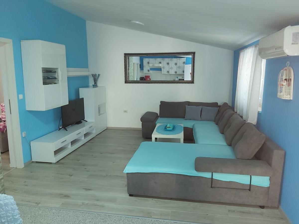 Apartman Ana Štinjan Exteriér fotografie