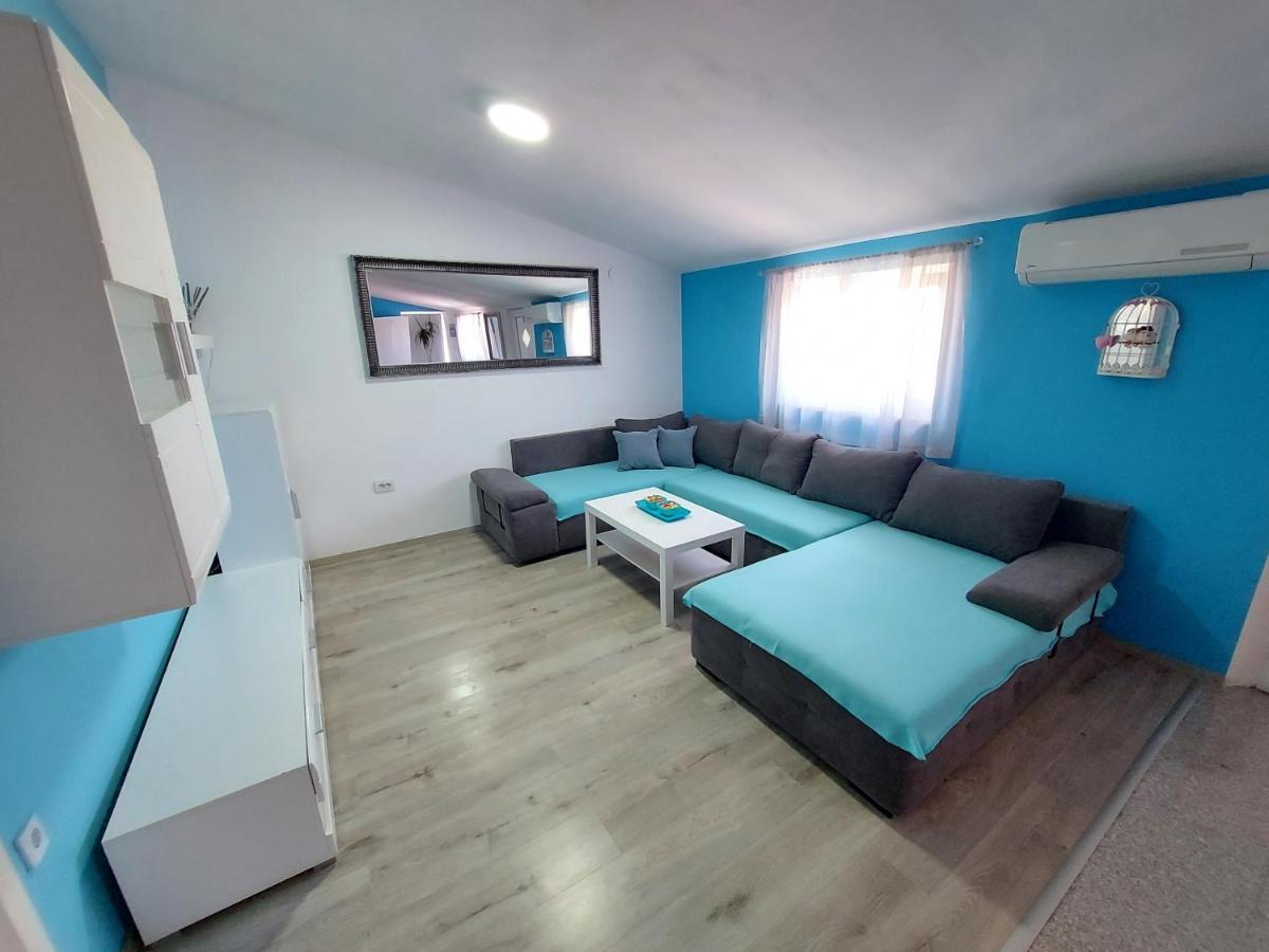 Apartman Ana Štinjan Exteriér fotografie