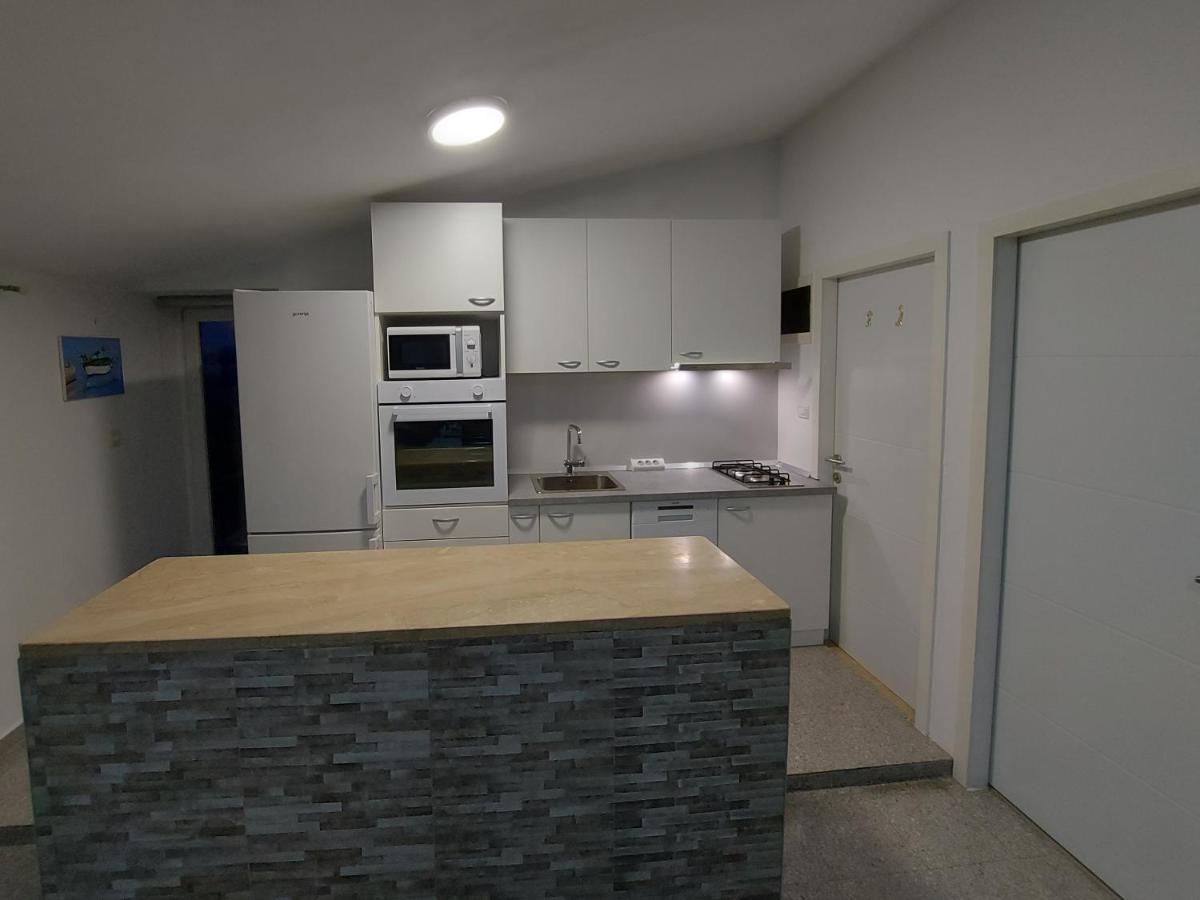 Apartman Ana Štinjan Exteriér fotografie